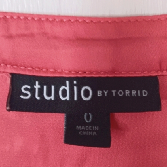 Large / 12 TORRID Studio Dress Midi, Belted - Picture 7 of 9